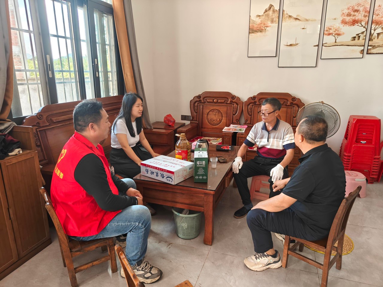 慰问现场。通讯员供图 慰问现场。通讯员供图