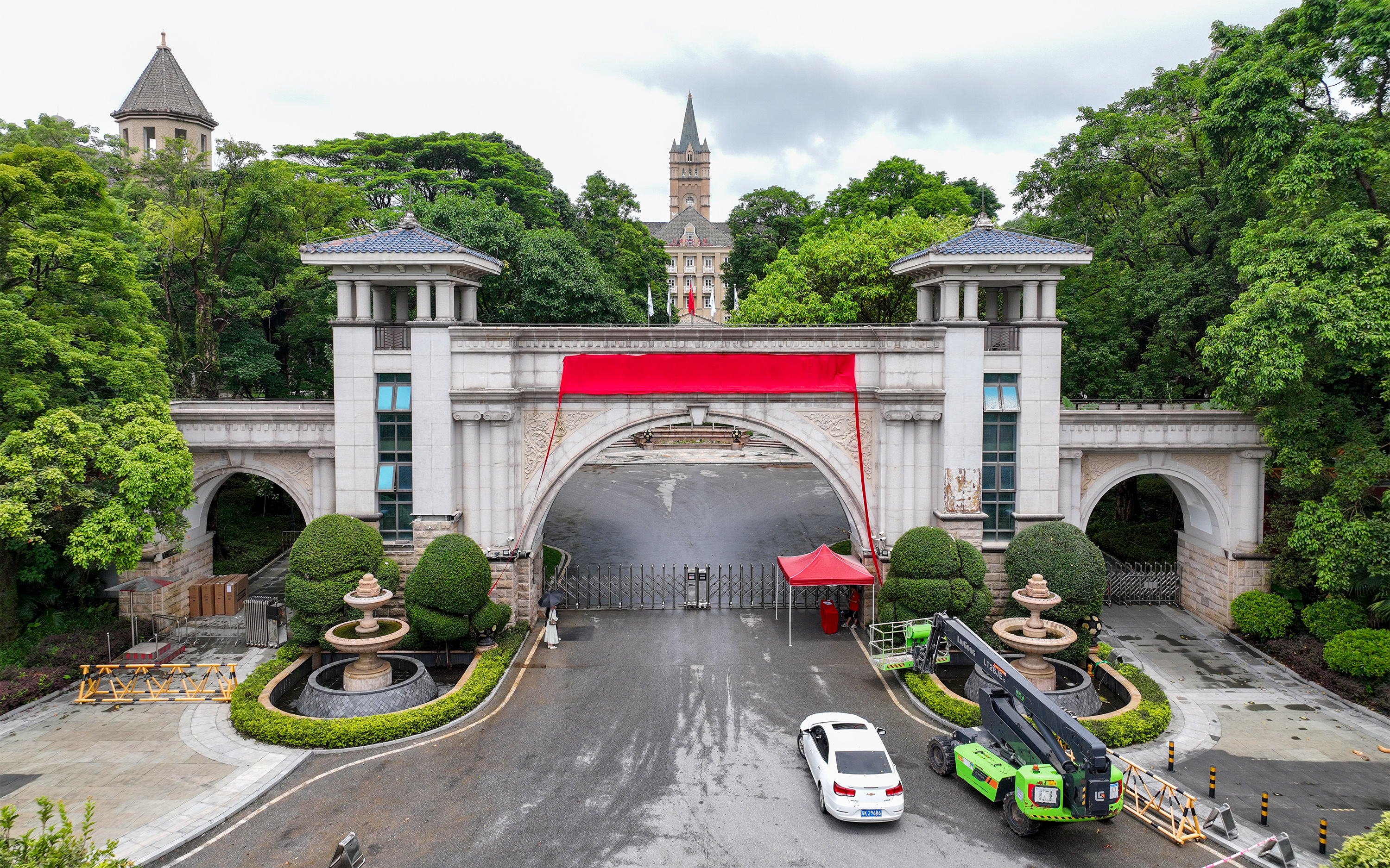 8月26日,广州体育学院(清远校区)预计8月30日正式揭牌。清远日报记者 江元威 摄 8月26日,广州体育学院(清远校区)预计8月30日正式揭牌。清远日报记者 江元威 摄